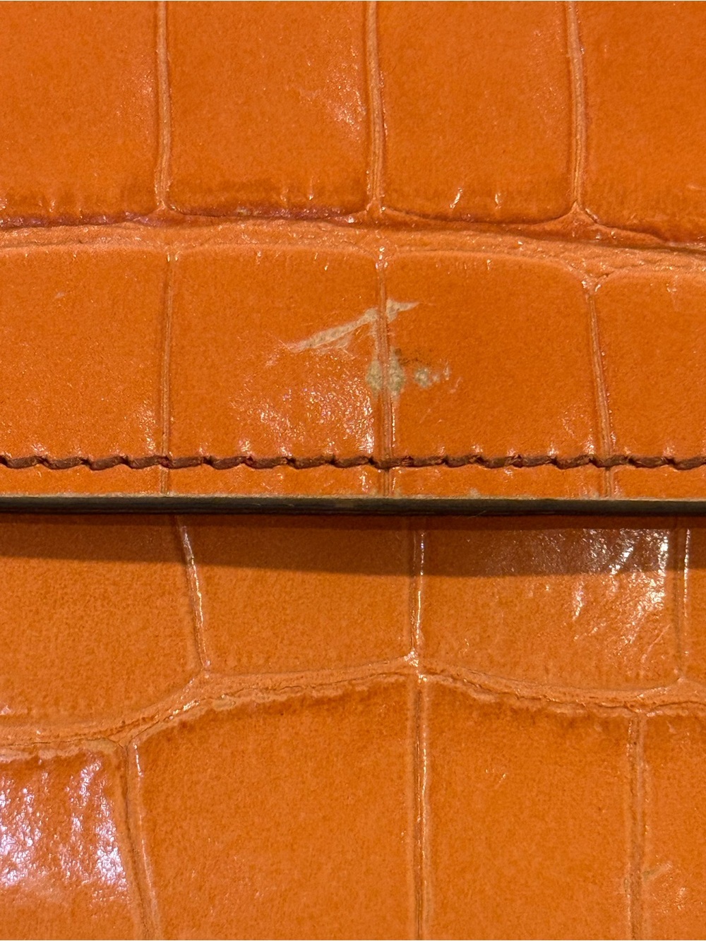 Chloé “C” Small Trifold Wallet In Tawny Orange Crocodile Embossed Leather - Picture 3 of 13